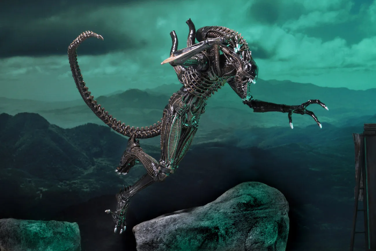 Aliens Ultimate Alien Warrior (1986) Brown Alien 7″ Scale Action Figures - NECA